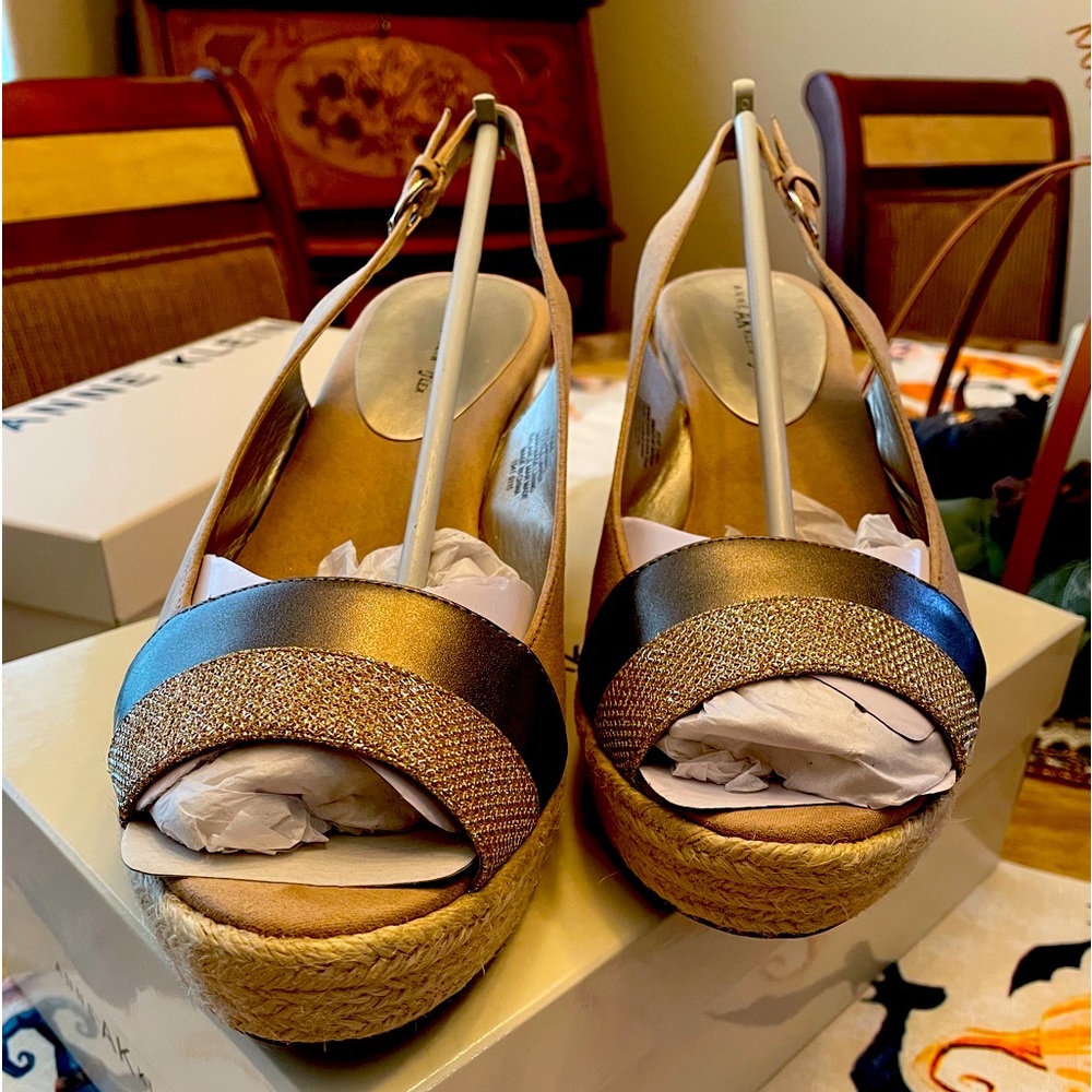 Anne Klein Dressy Espadrille Wedge Sandal EUC 10 M